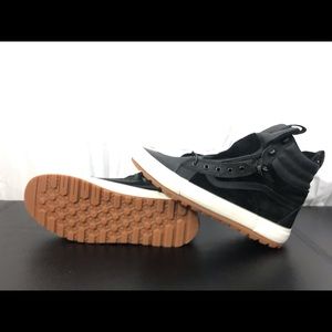 Vans Sk8-Hi Boot MTE Black & White